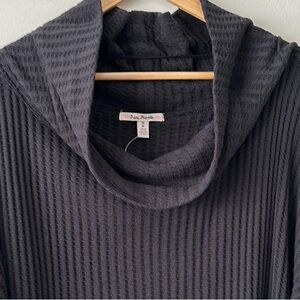 FREE PEOPLE Black Waffle Knit Cowl Neck Long Sleeves MEDIUM